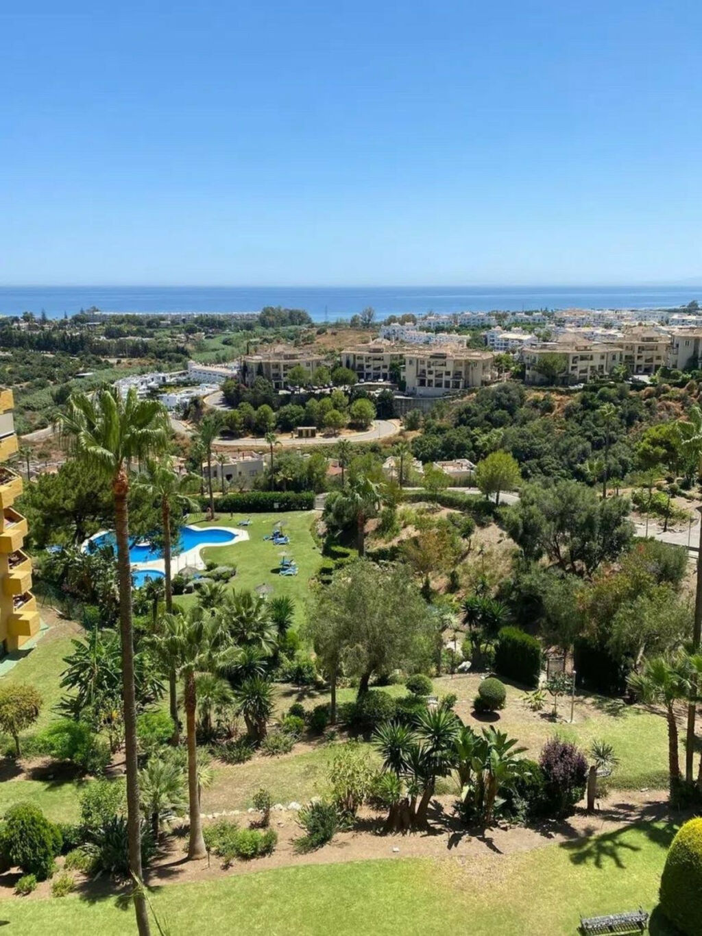 Penthouse Duplex Selwo Málaga - image 31