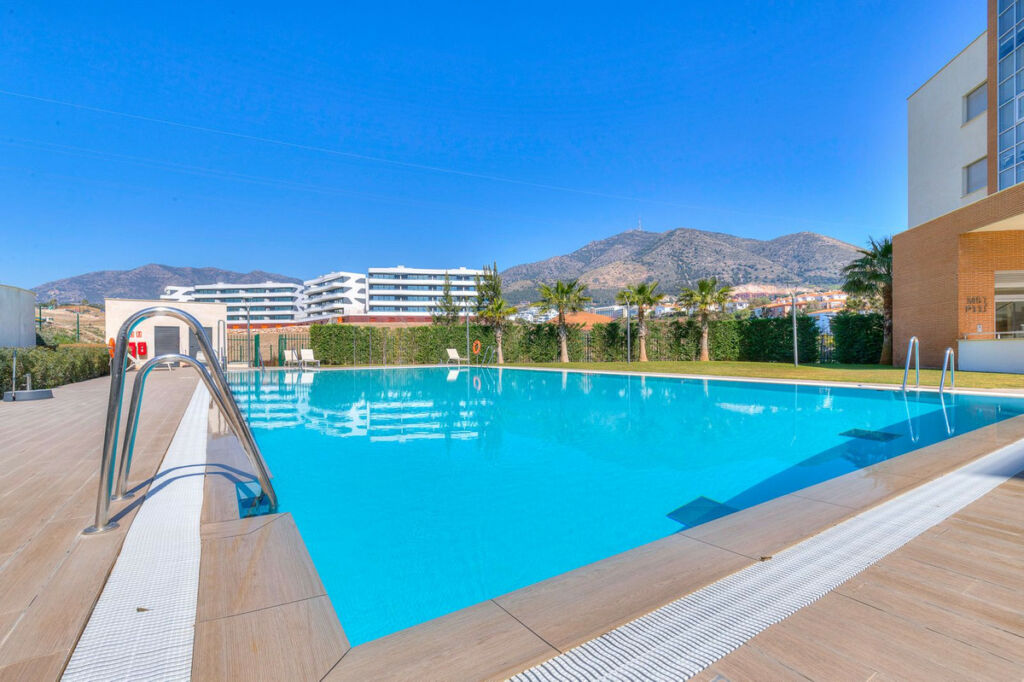 Middle Floor Apartment Fuengirola Málaga - image 31