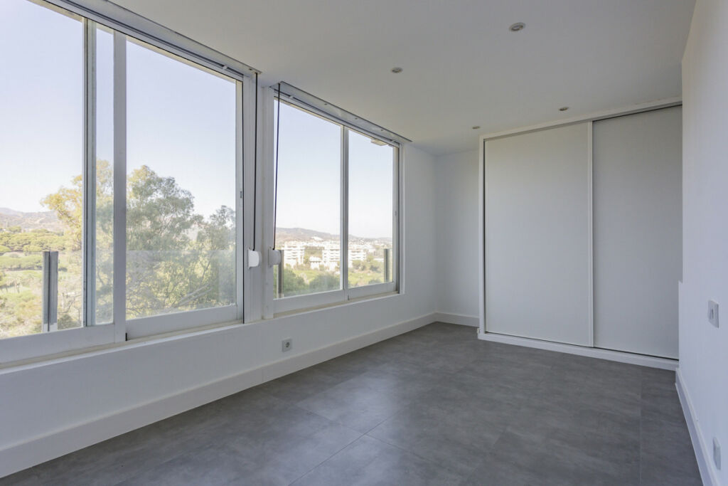 Middle Floor Apartment Río Real Málaga - image 31
