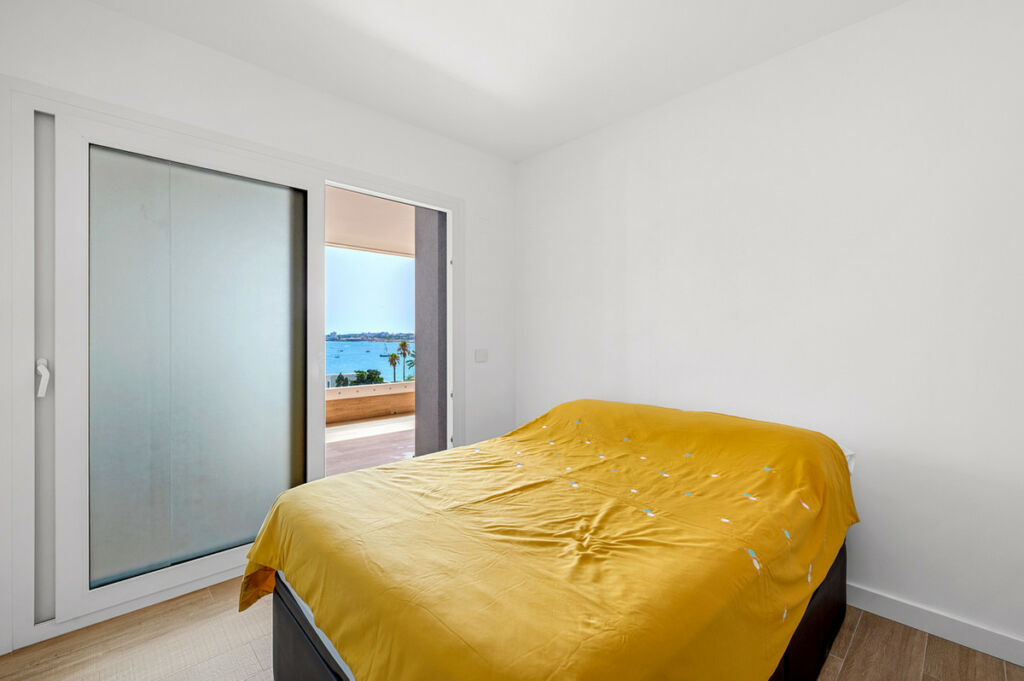 Middle Floor Apartment Punta Prima Alicante - image 31