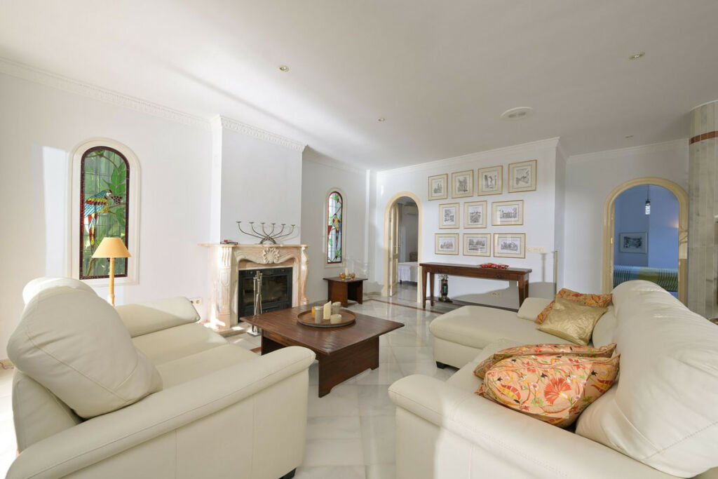 Detached Villa Marbesa Málaga - image 31