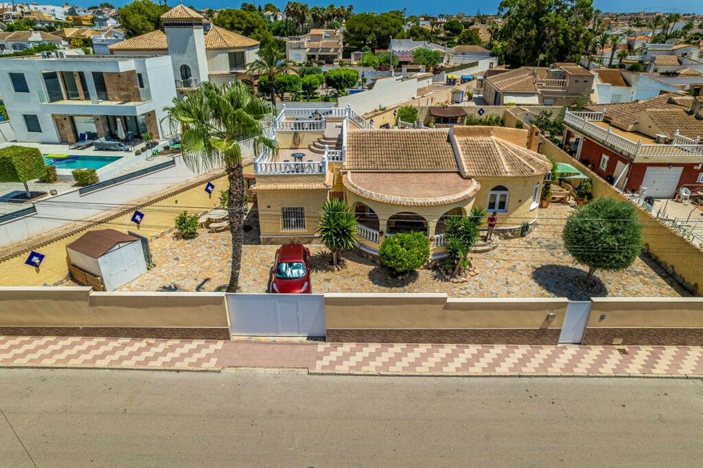 Detached Villa La Siesta Alicante - image 31