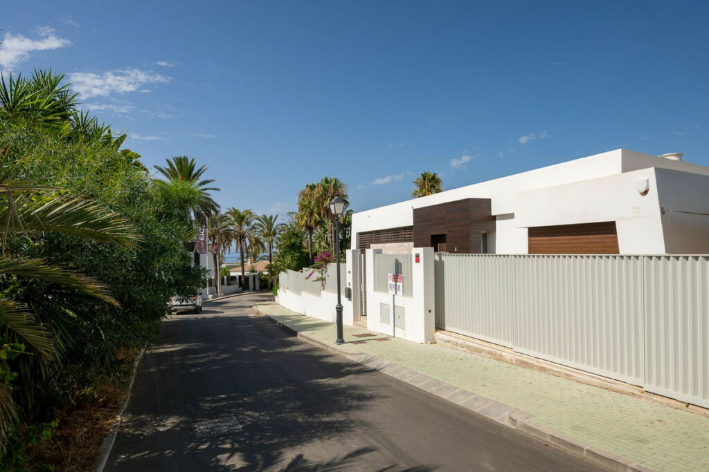 Detached Villa Marbesa Málaga - image 31