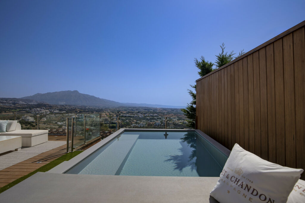 Townhouse Benahavís Málaga - image 5