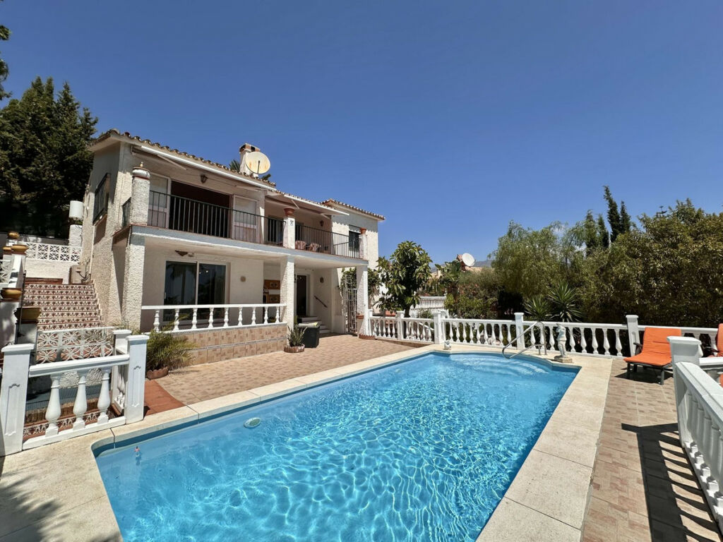 Detached Villa Cerros del Aguila Málaga - image 31