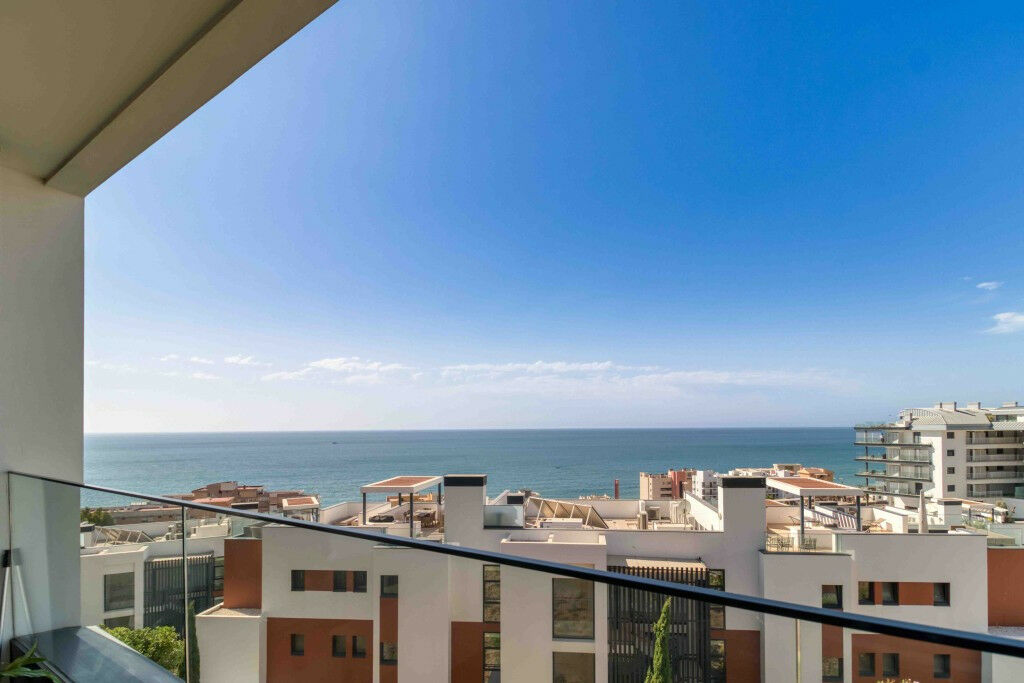 Middle Floor Apartment Fuengirola Málaga - image 31