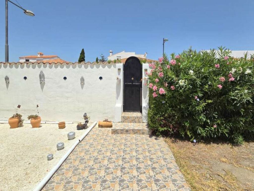 Detached Villa Manilva Málaga - image 31