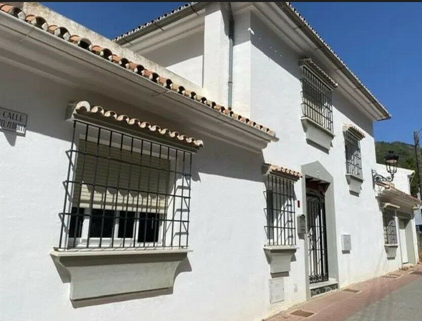 Detached Villa Ojén Málaga - image 31