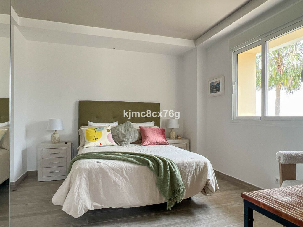 Detached Villa Riviera del Sol Málaga - image 31