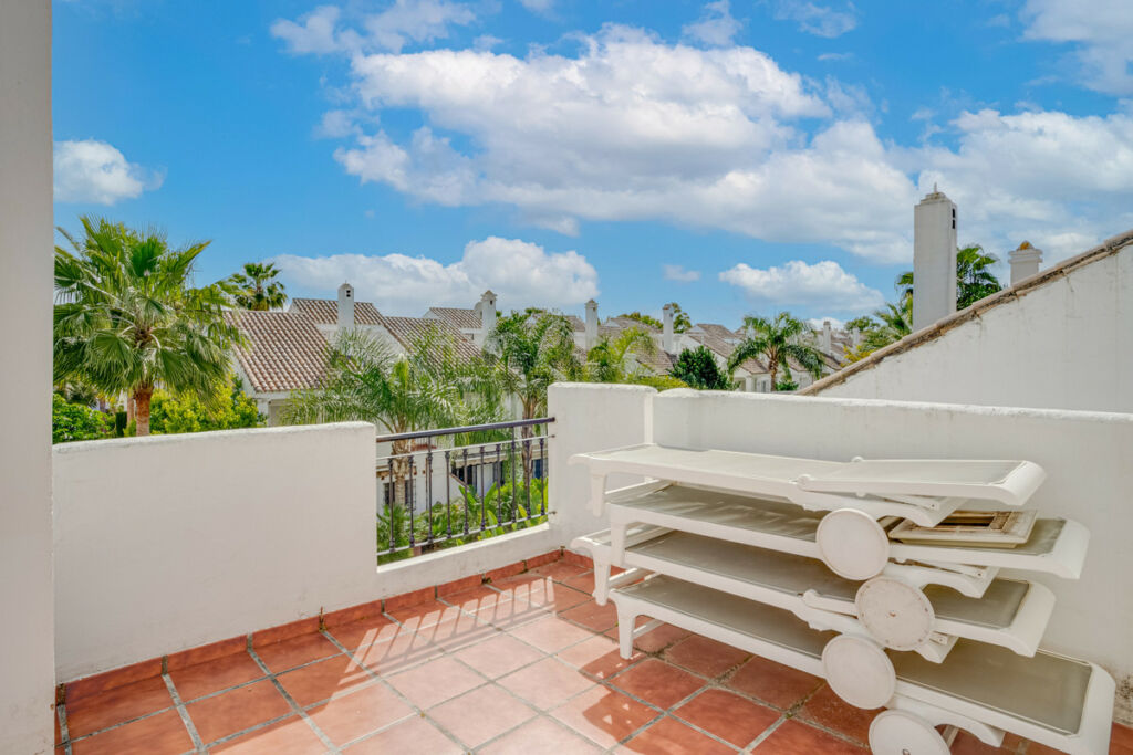 Townhouse Nueva Andalucía Málaga - image 31