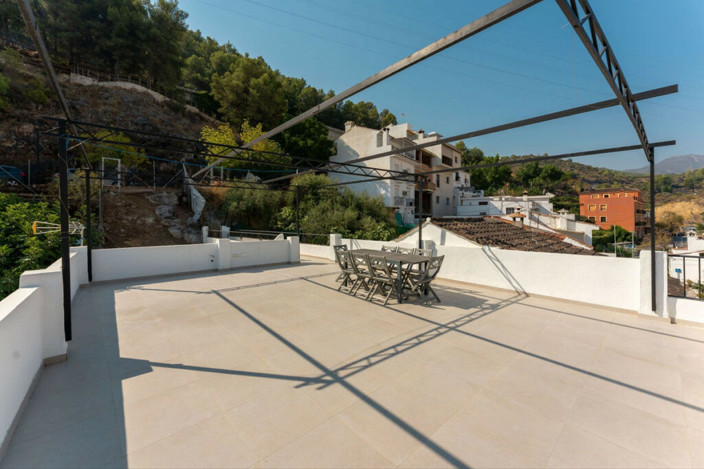 Townhouse Monda Málaga - image 31