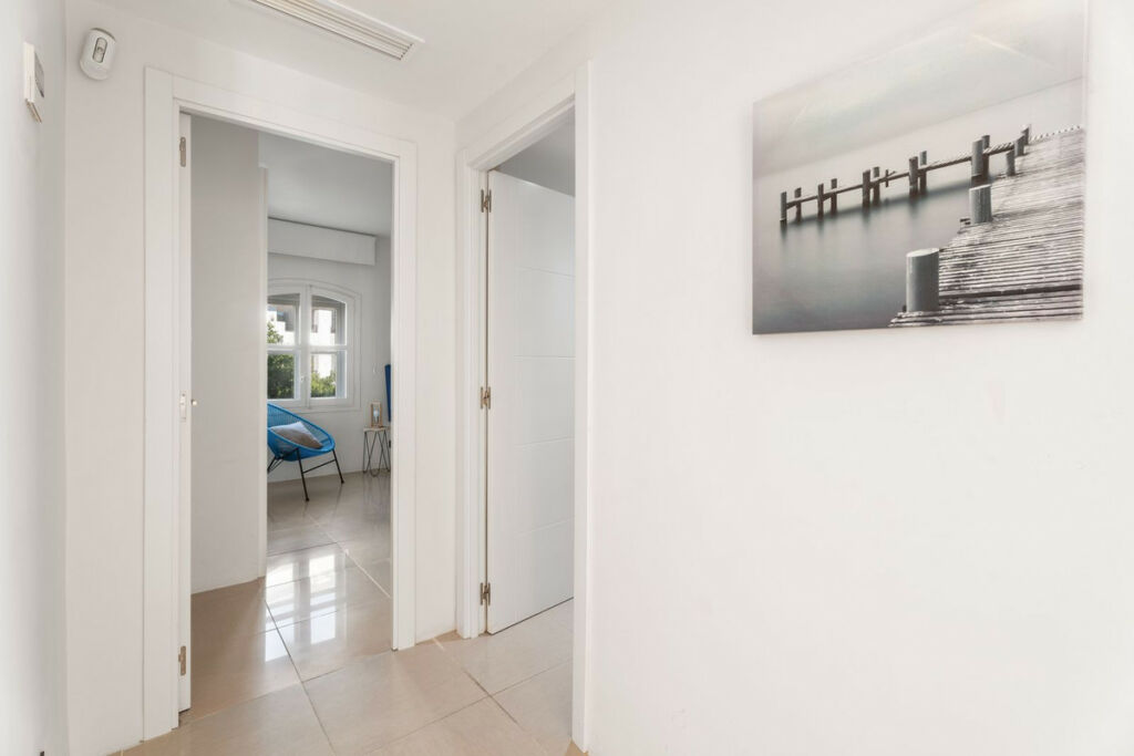 Middle Floor Apartment Puerto Banús Málaga - image 31