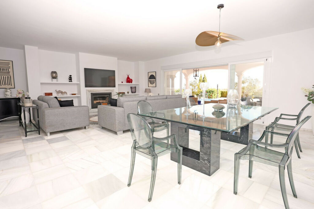 Detached Villa Benahavís Málaga - image 31