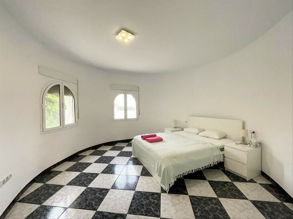 Detached Villa Calpe Alicante - image 32