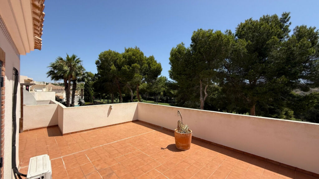 Detached Villa Las Ramblas Golf Alicante - image 32