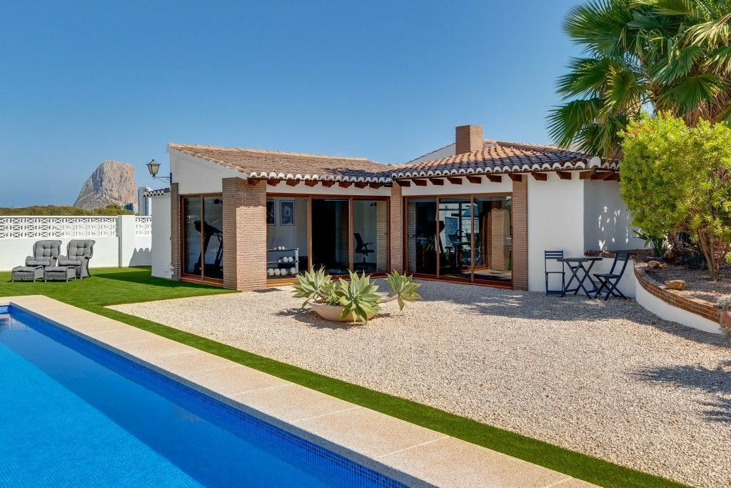 Detached Villa Calpe Alicante - image 32
