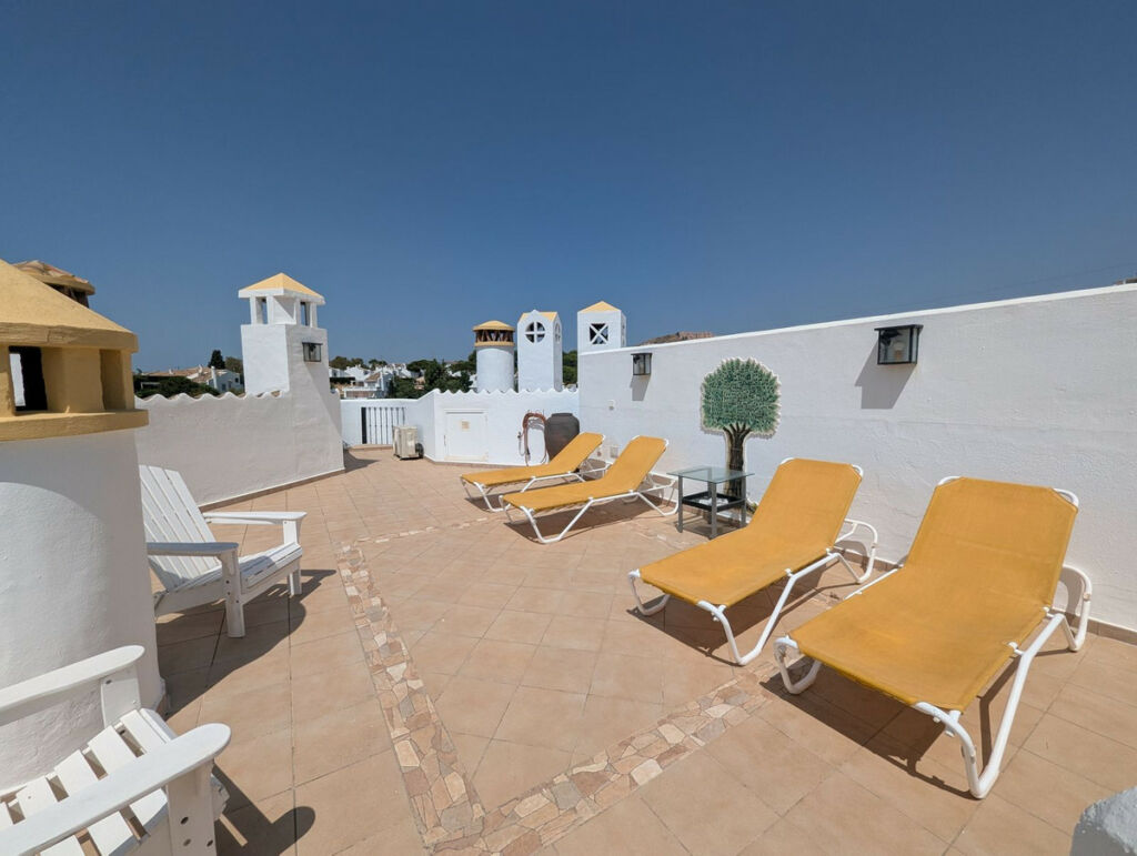 Penthouse Calahonda Málaga - image 31