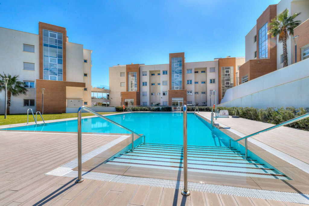Middle Floor Apartment Fuengirola Málaga - image 32