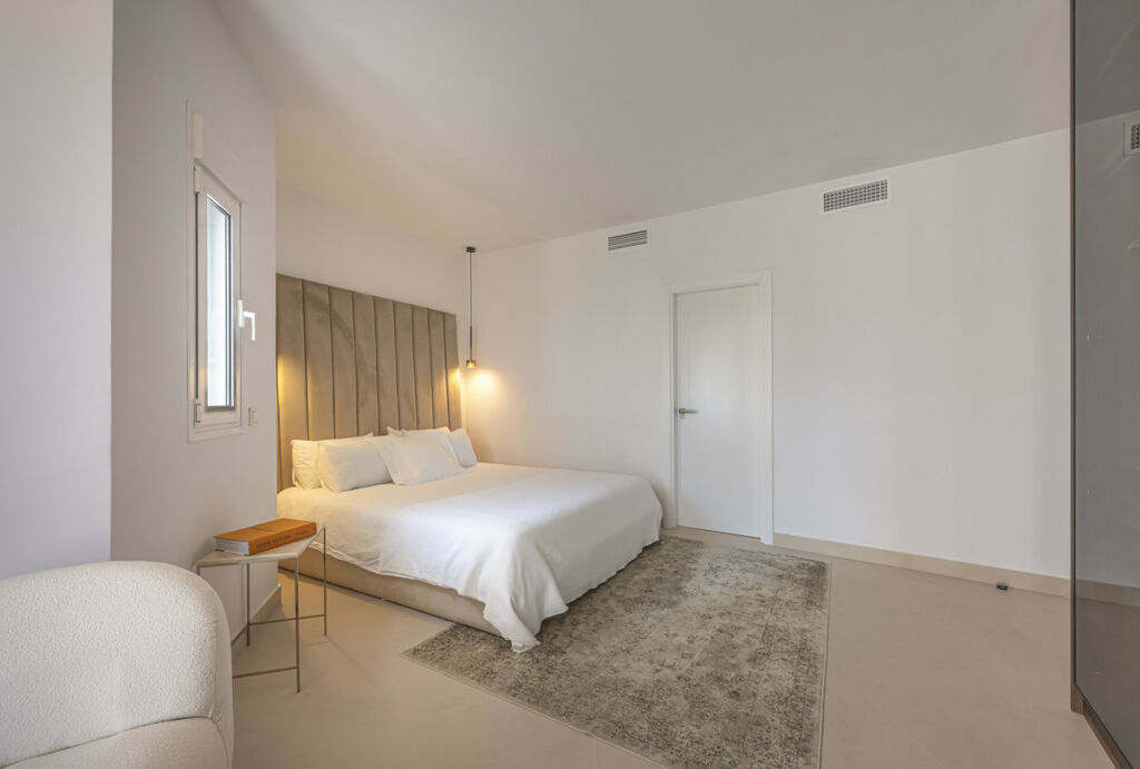 Middle Floor Apartment The Golden Mile Málaga - image 31