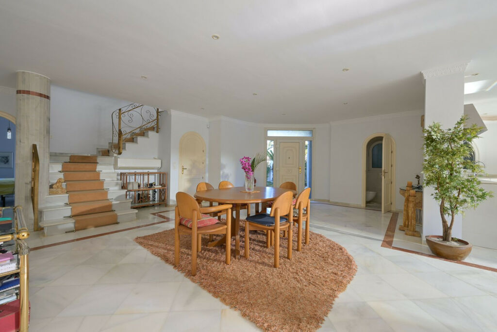 Detached Villa Marbesa Málaga - image 32