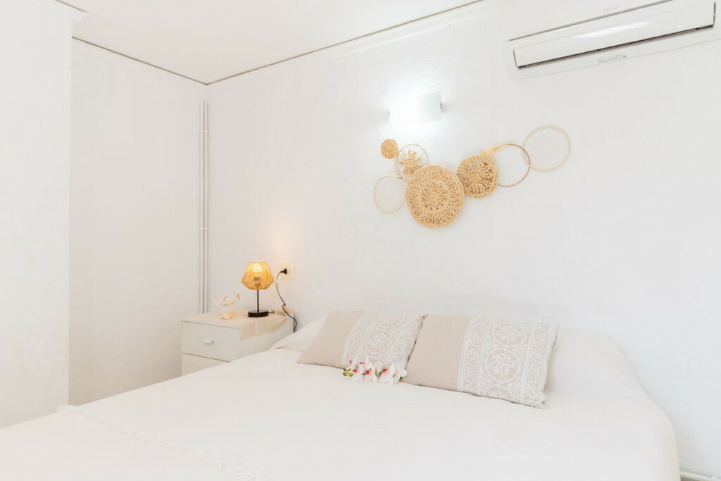 Detached Villa Moraira Alicante - image 32