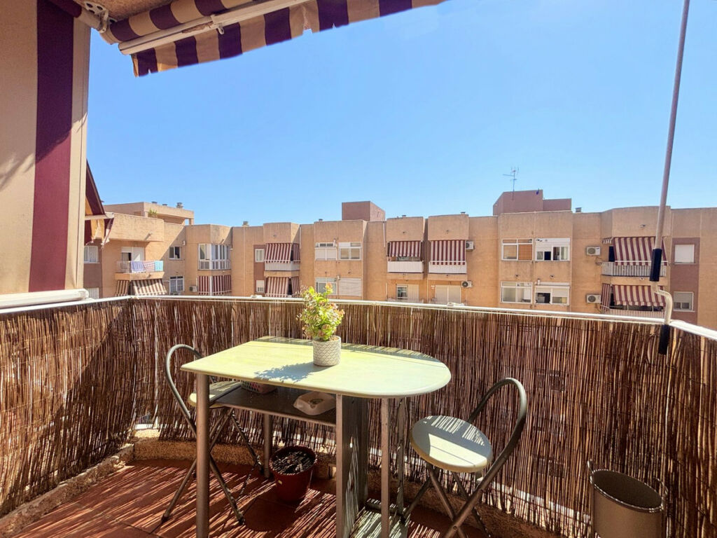 Middle Floor Apartment Estepona Málaga - image 32