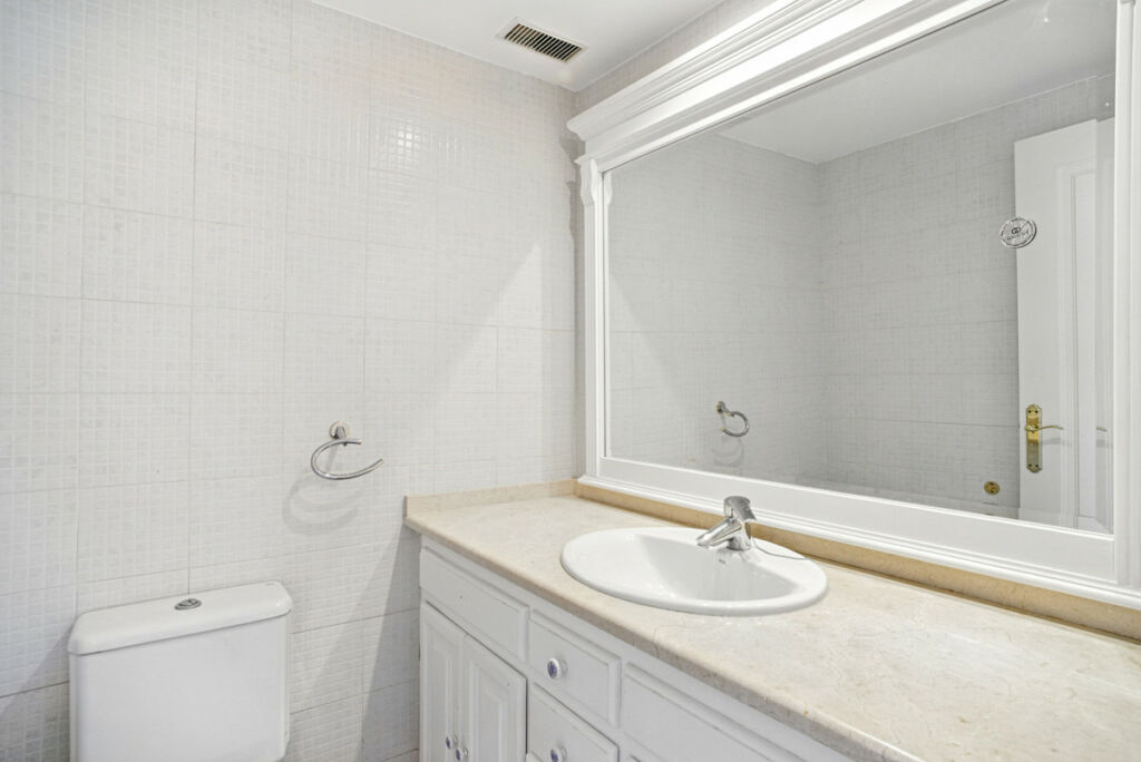 Townhouse Los Arqueros Málaga - image 32