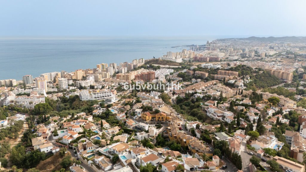 Detached Villa Torreblanca Málaga - image 32