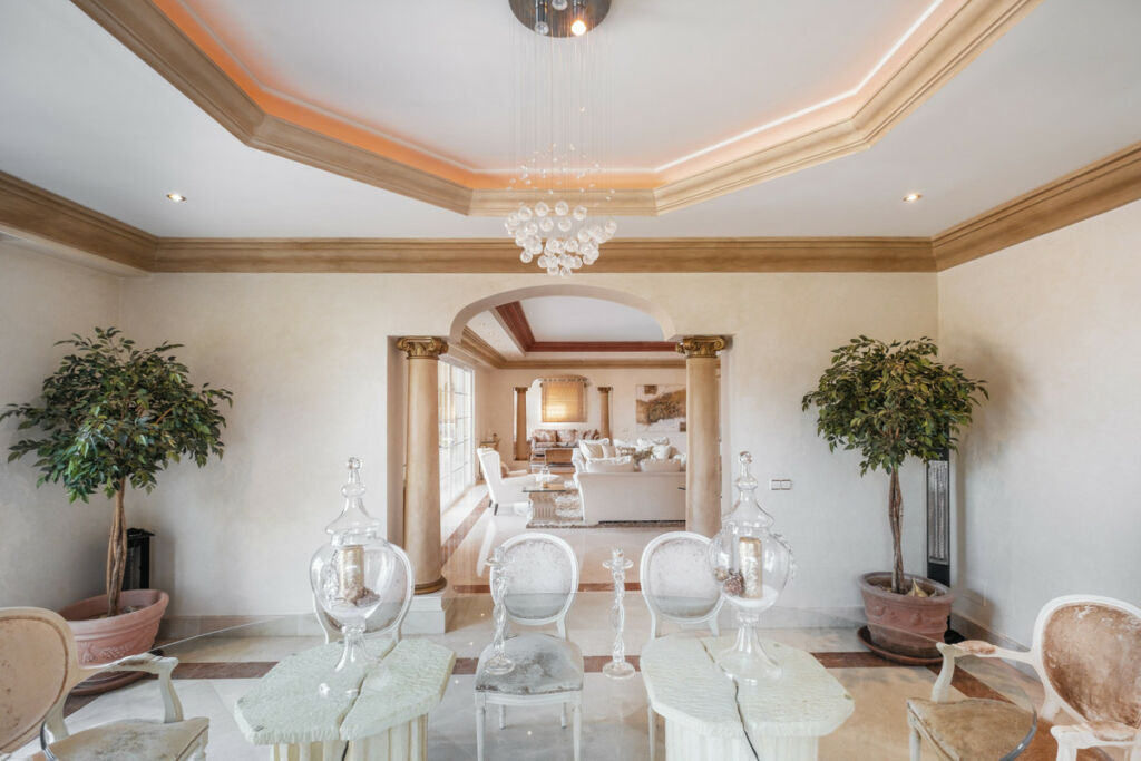 Detached Villa Benahavís Málaga - image 32
