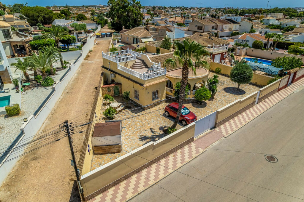Detached Villa La Siesta Alicante - image 32