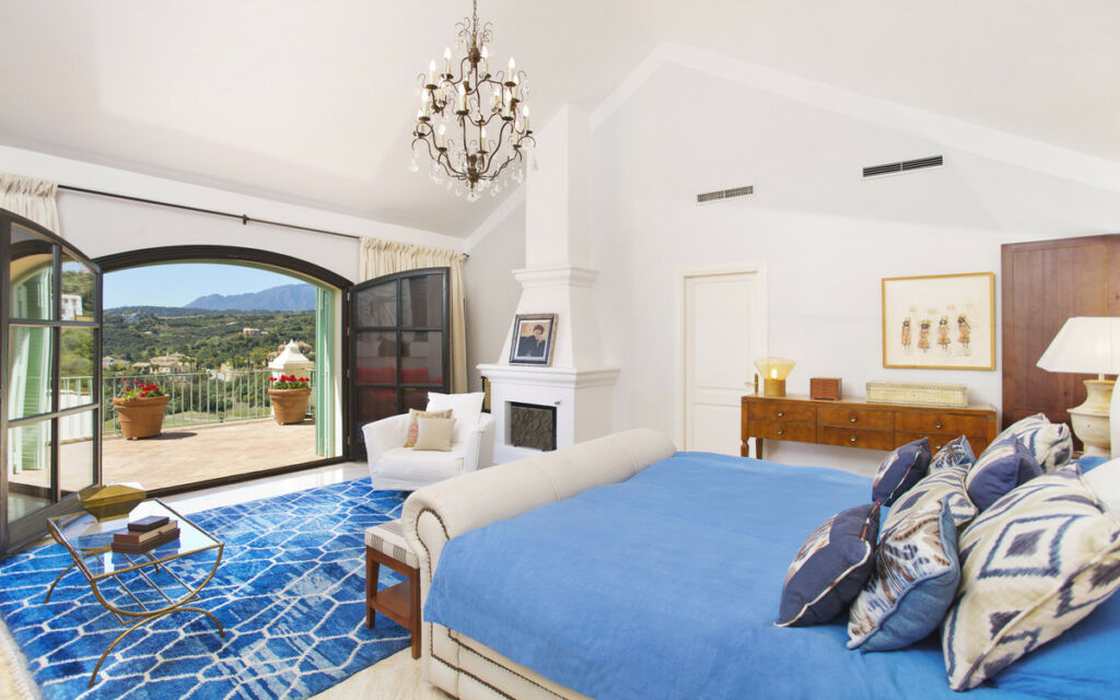 Detached Villa Benahavís Málaga - image 32
