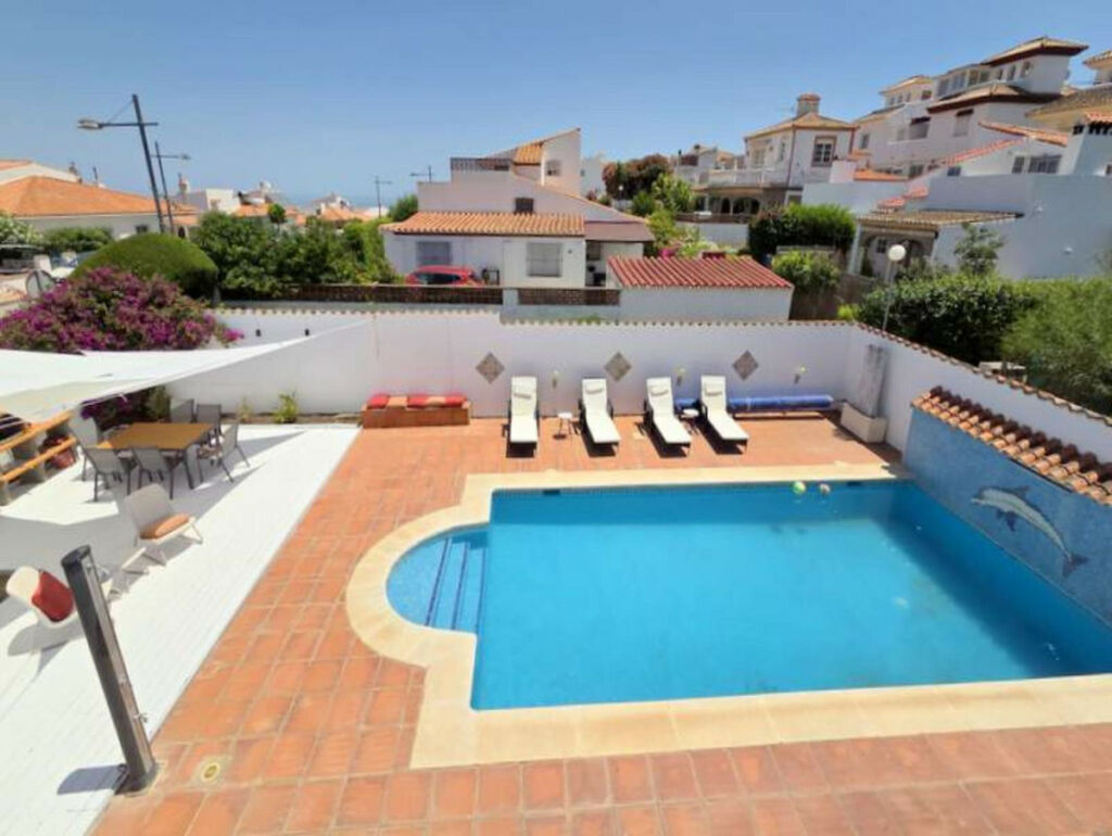 Detached Villa Manilva Málaga - image 32