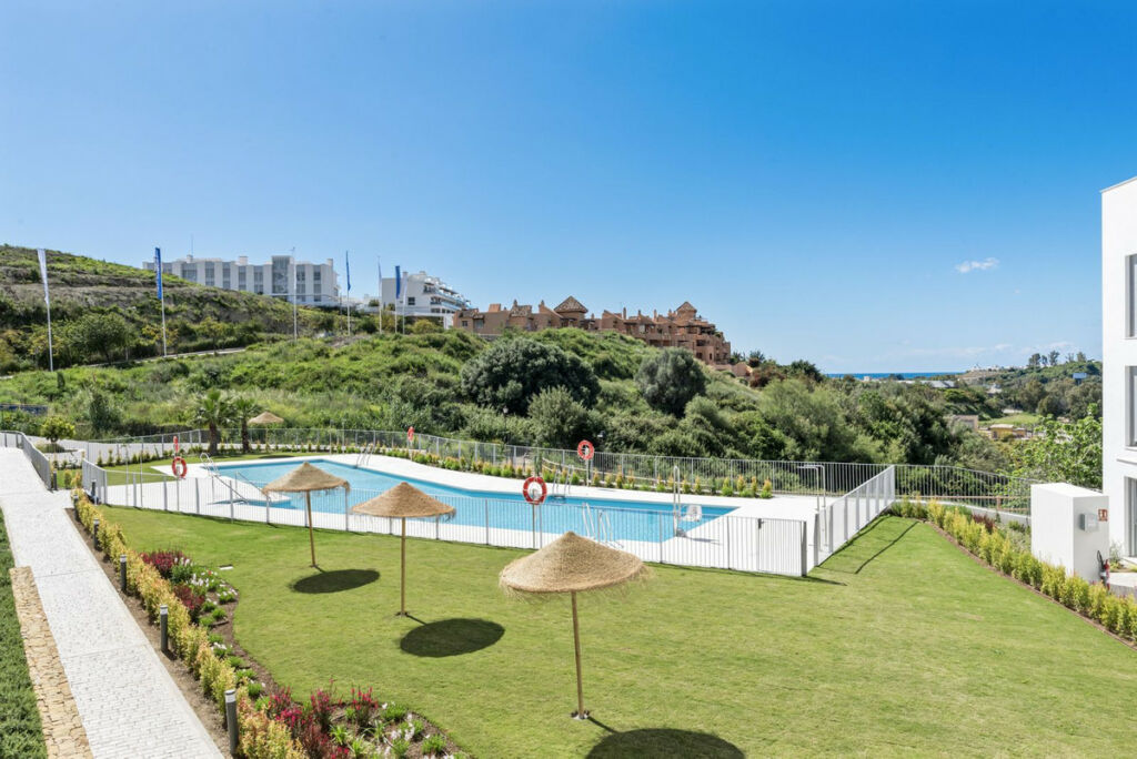 Ground Floor Apartment Estepona Málaga - image 32