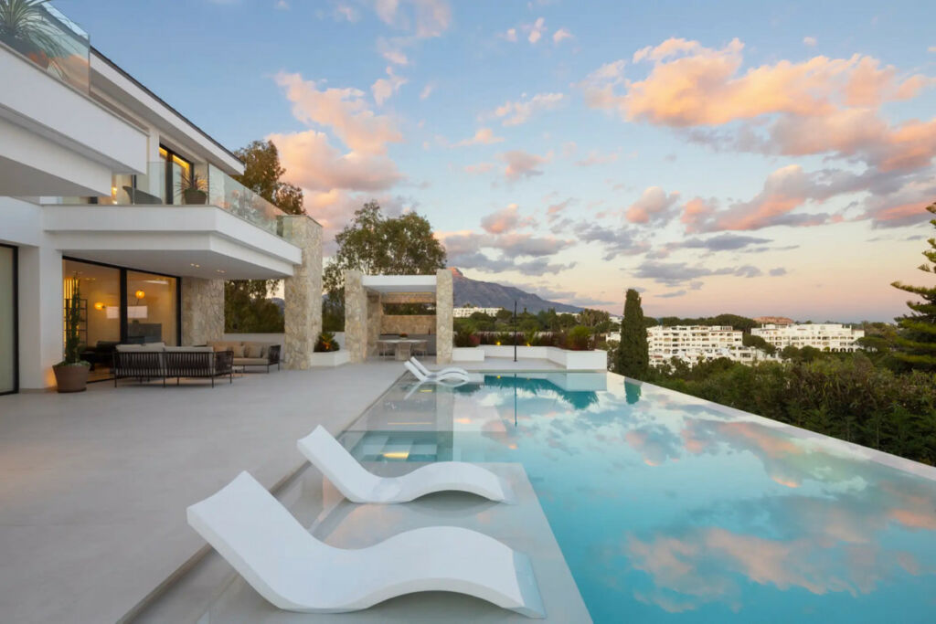 Detached Villa La Quinta Málaga - image 32