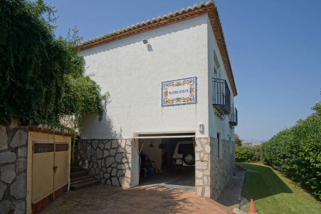 Detached Villa Denia Alicante - image 32