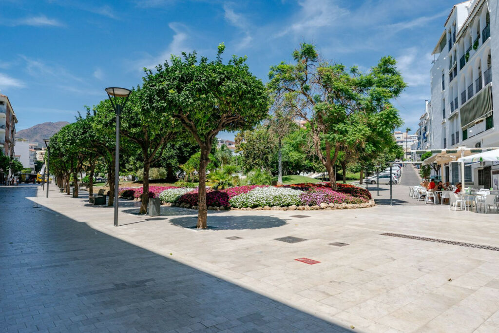 Top Floor Apartment Estepona Málaga - image 32