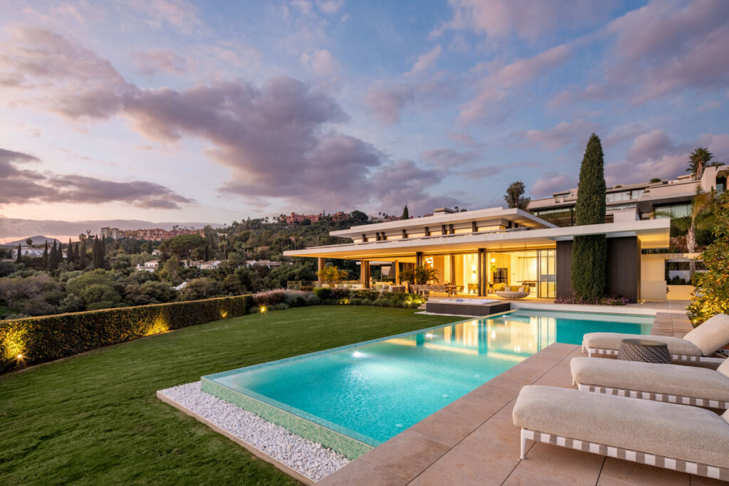 Detached Villa La Quinta Málaga - image 33