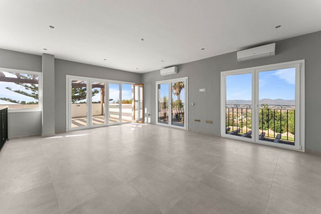 Detached Villa Mijas Málaga - image 33