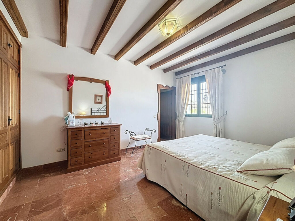Detached Villa La Viñuela Málaga - image 33
