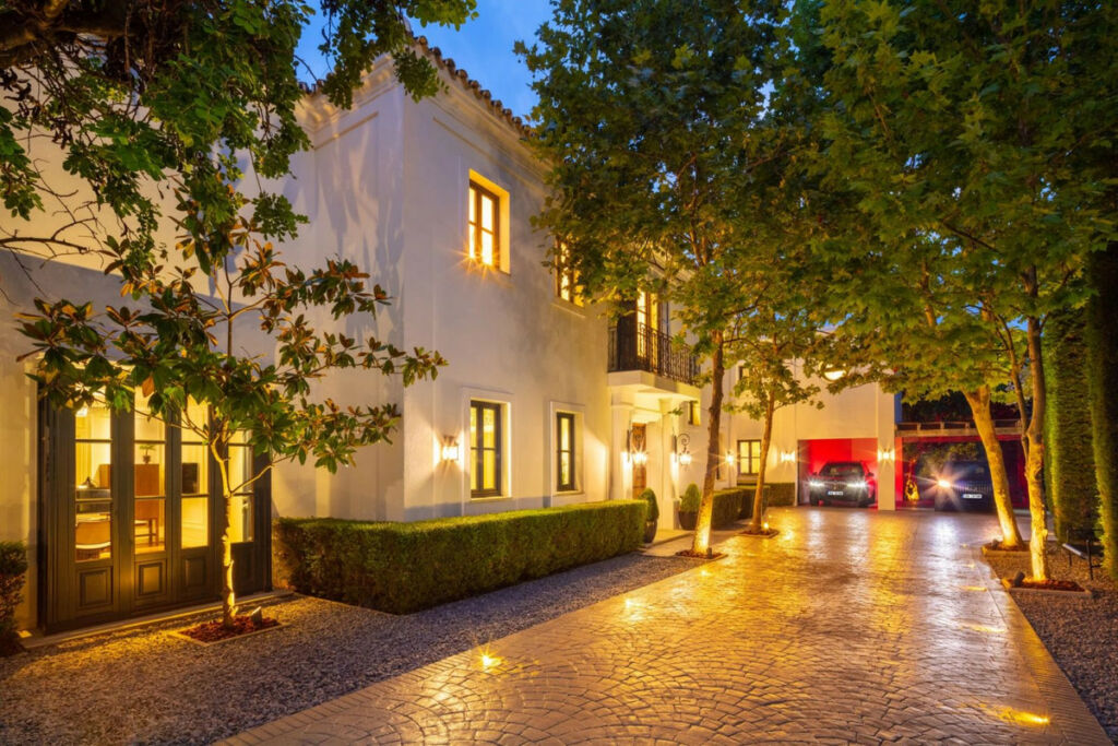 Detached Villa Nagüeles Málaga - image 33