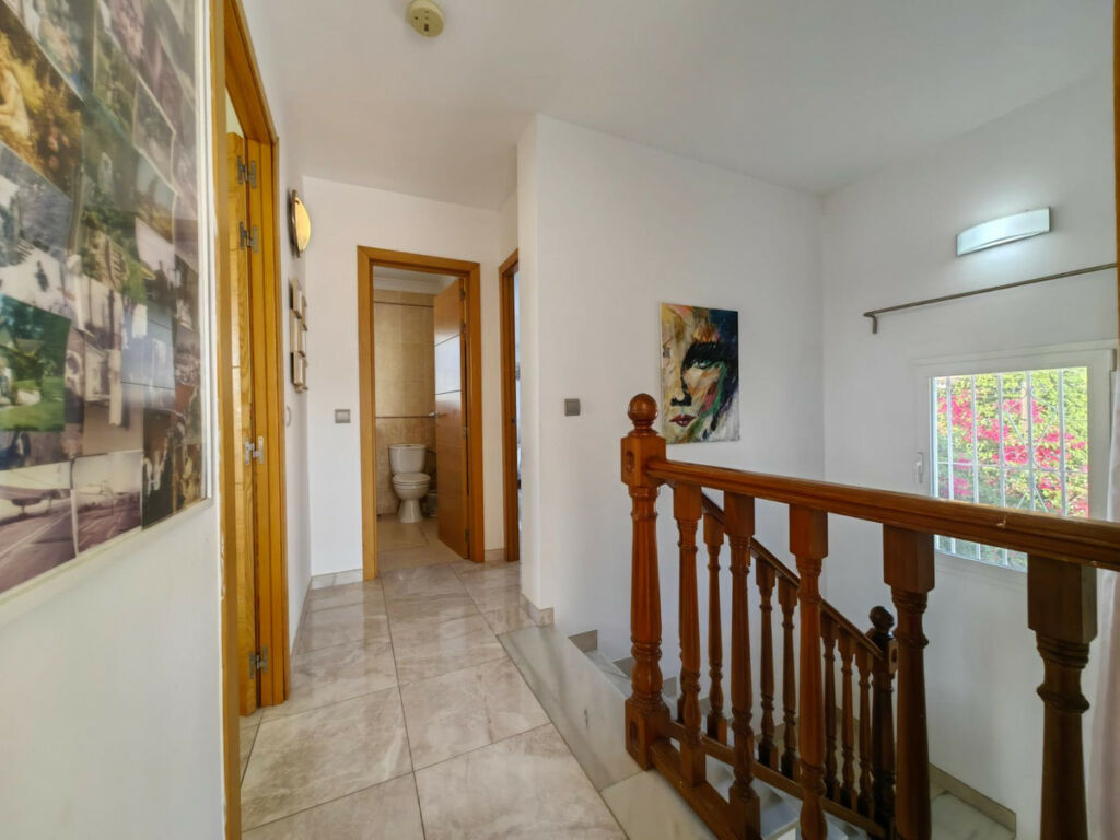 Detached Villa Estepona Málaga - image 33