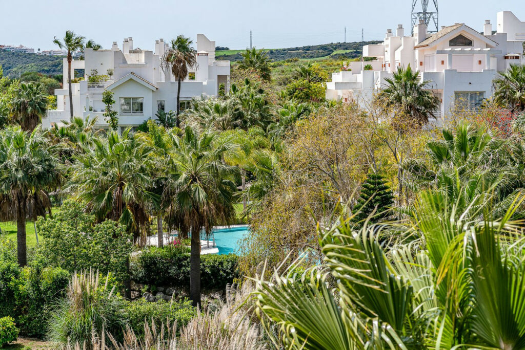 Middle Floor Apartment Casares Málaga - image 33