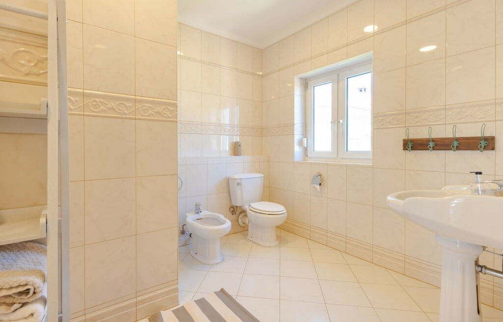 Detached Villa Benahavís Málaga - image 33