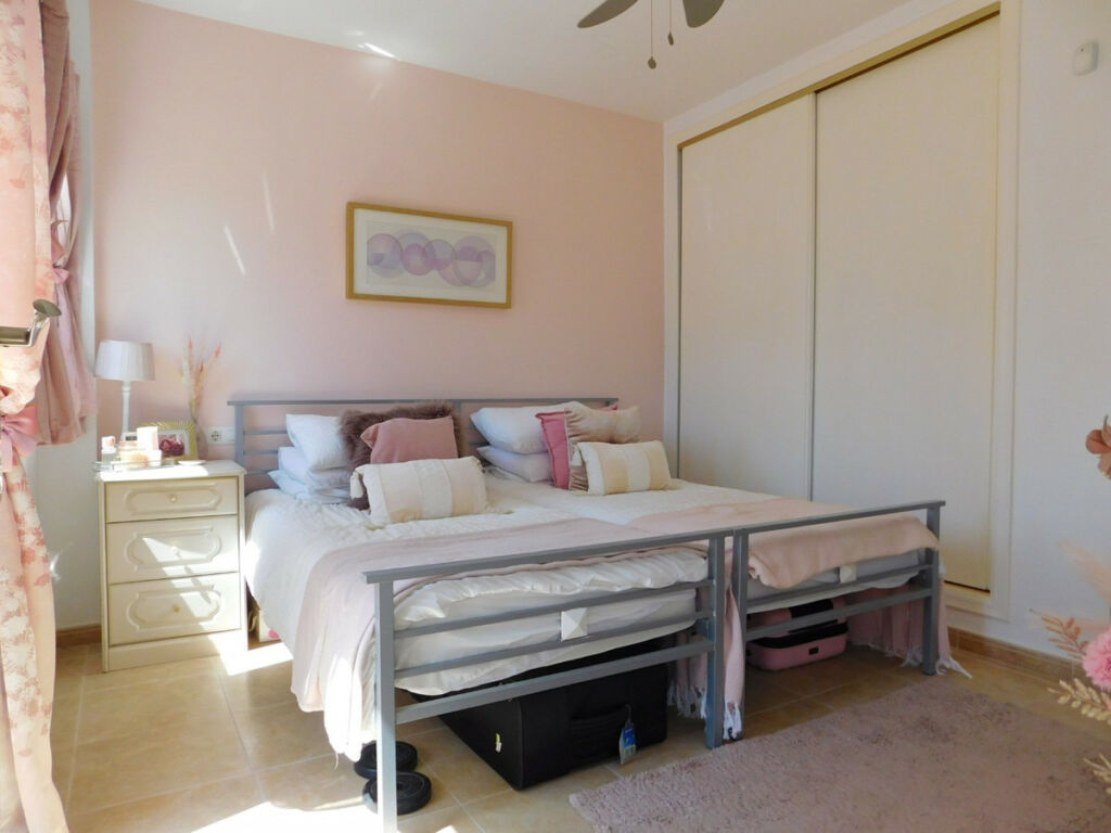 Detached Villa Villamartin Alicante - image 33