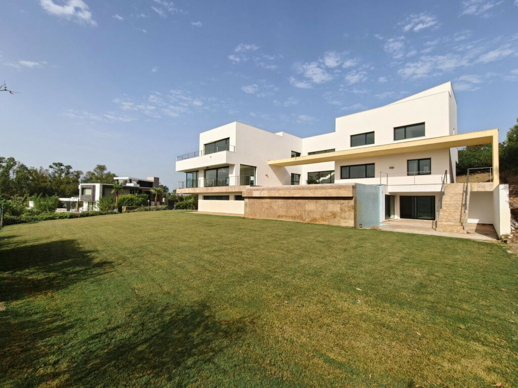 Detached Villa Sotogrande Alto Cádiz - image 33