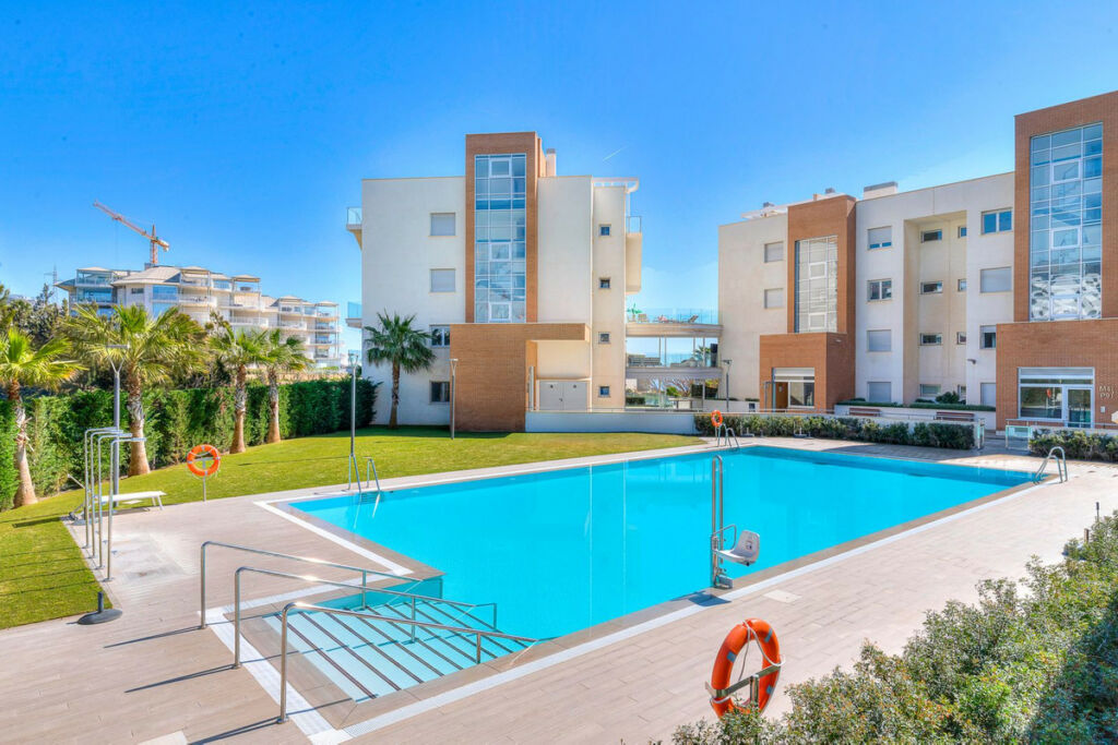 Middle Floor Apartment Fuengirola Málaga - image 33