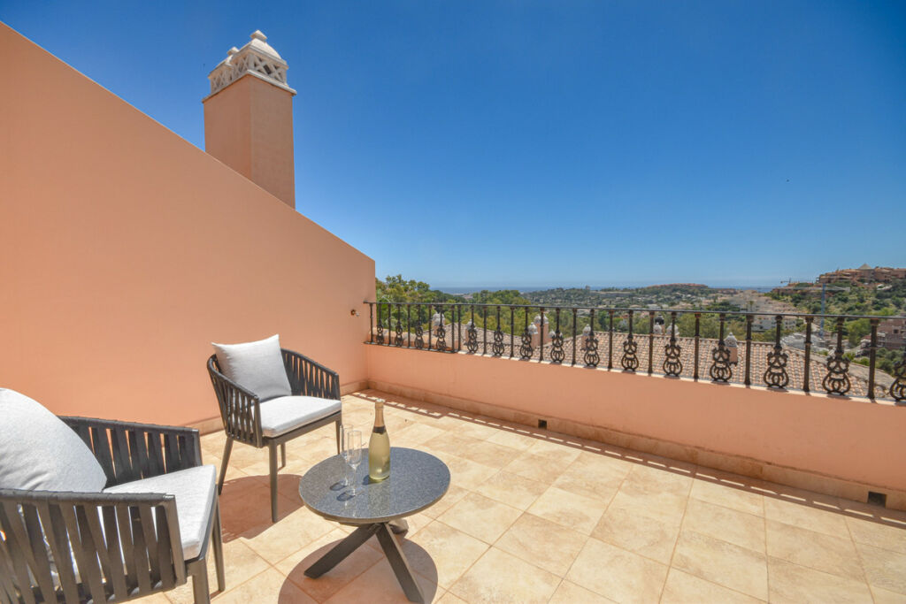 Penthouse Duplex Nueva Andalucía Málaga - image 33