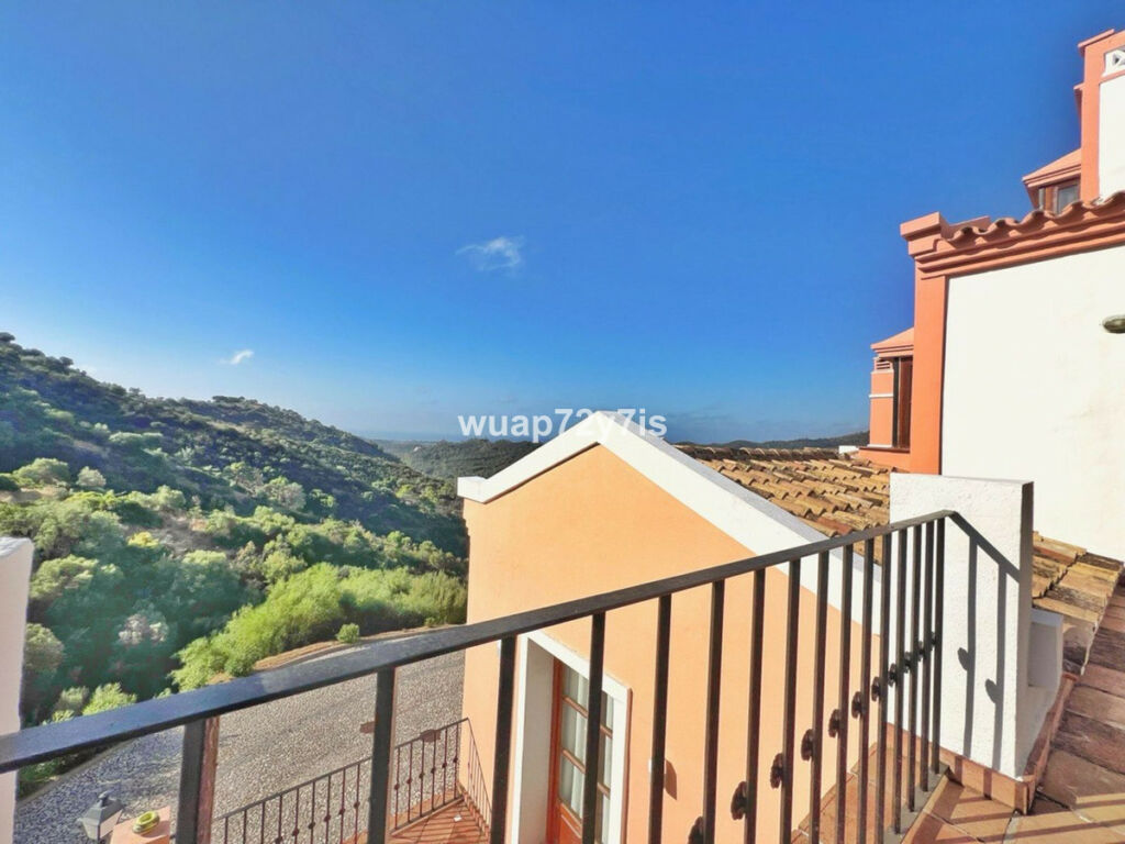 Semi-Detached House Benahavís Málaga - image 33