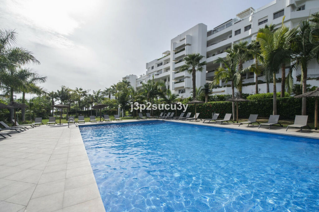Middle Floor Apartment Guadalmina Baja Málaga - image 33