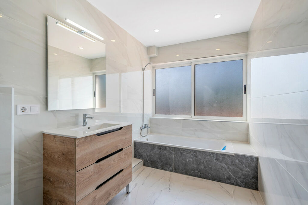 Detached Villa La Nucia Alicante - image 33